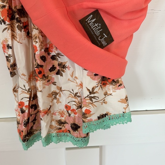 Nwt Matilda Jane SUPER CUTE sundress. Adjustable straps side zip sheer overlay🌼 - Picture 12 of 12